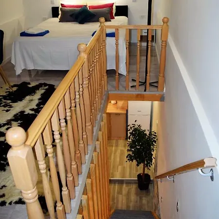 Veritas Appartement *